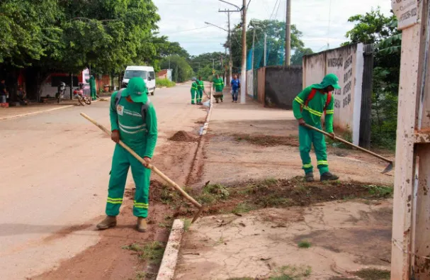 Mutirão de limpeza, manutenção e melhorias contempla mais de 20 bairros