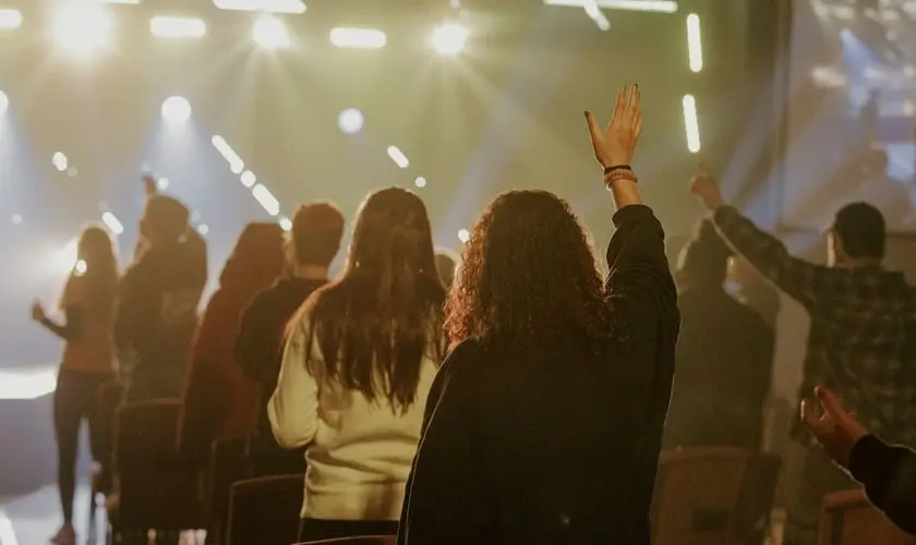 Pesquisa revela que Geração Z é a menos engajada na igreja
