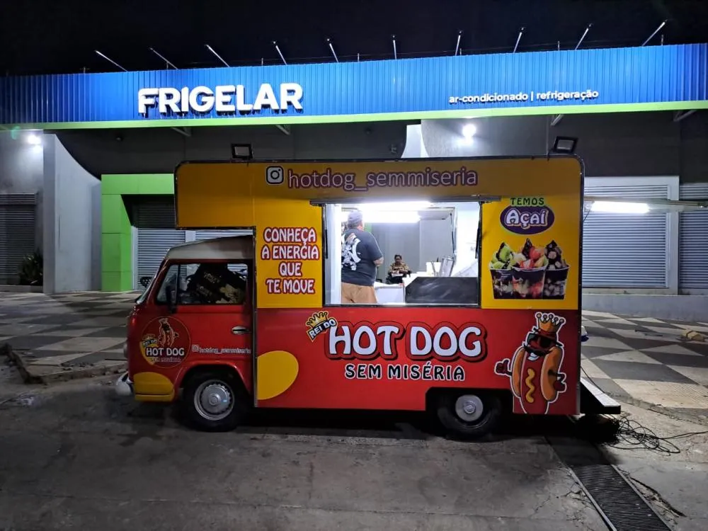 REI DO HOT-DOG SEM MISÉRIA: A HISTÓRIA DE RESILIÊNCIA E SABOR NA FERNANDO CORRÊA