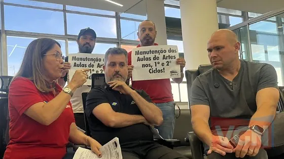 Prefeito de Cuiabá promete reformar 60% da rede após reunião com Sintep