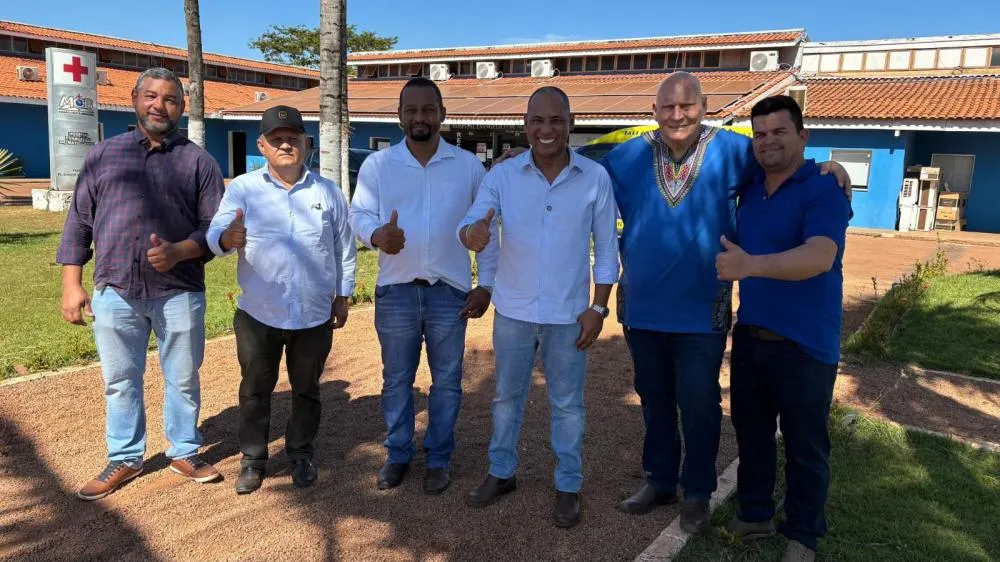 TRADIÇÃO Juca do Guaraná prestigia Festança 2025 em Vila Bela da Santíssima Trindade