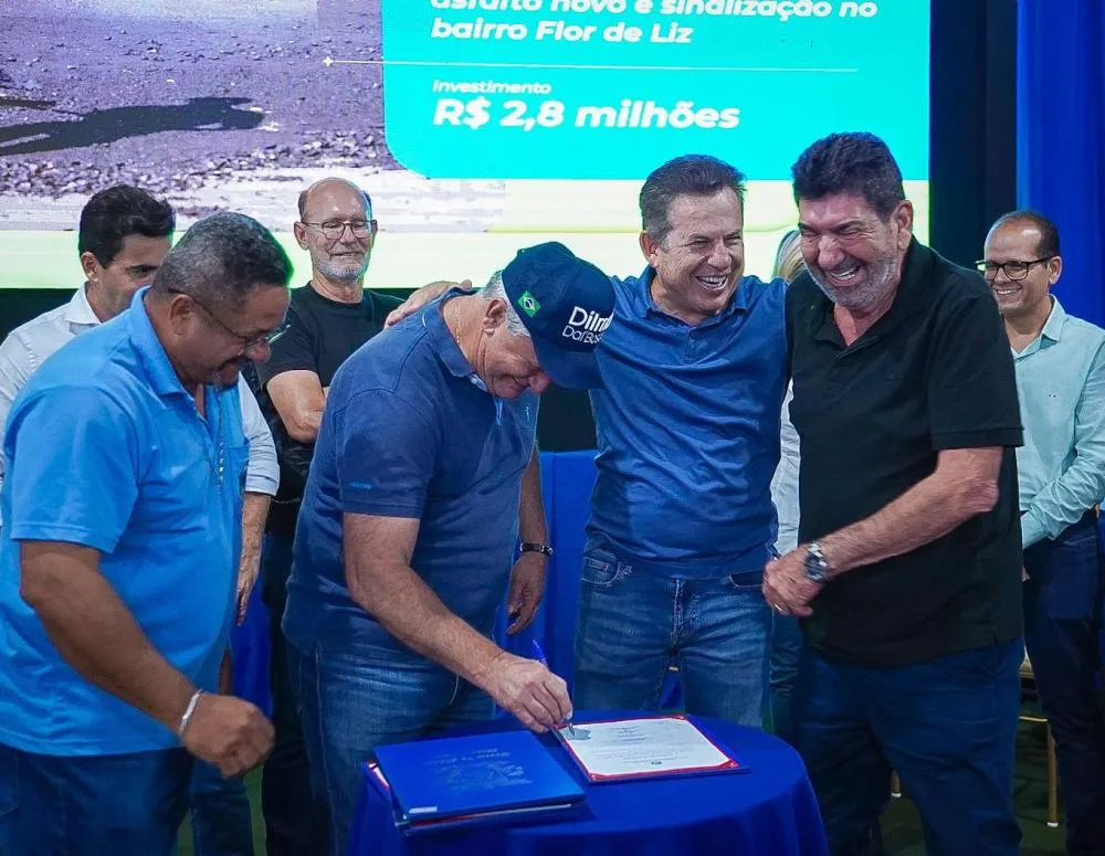 Dr. João acompanha comitiva do Governo e garante investimentos históricos na sua região