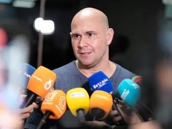  Abilio cobra mudança nas políticas públicas federais para pessoas em situação de rua