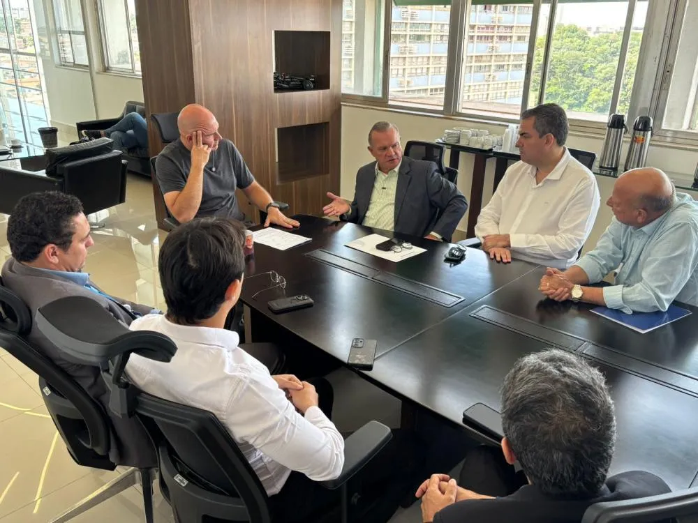 Wellington Fagundes anuncia R$ 19,5 milhões para habitação e saúde em Cuiabá