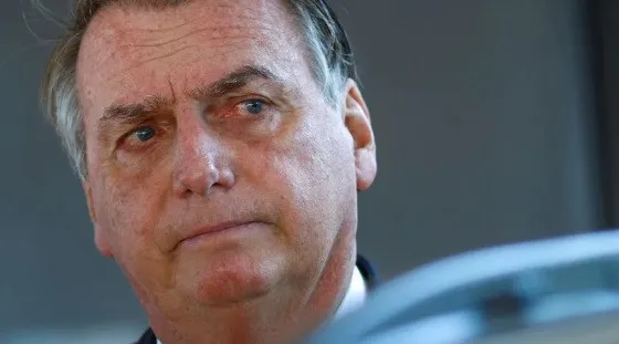 inquérito Bolsonaro diz que arma sumida está com a Polícia Civil
