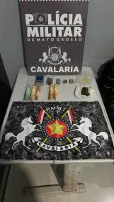 Traficante do Comando Vermelho é preso pela PM com pasta base e maconha; veja